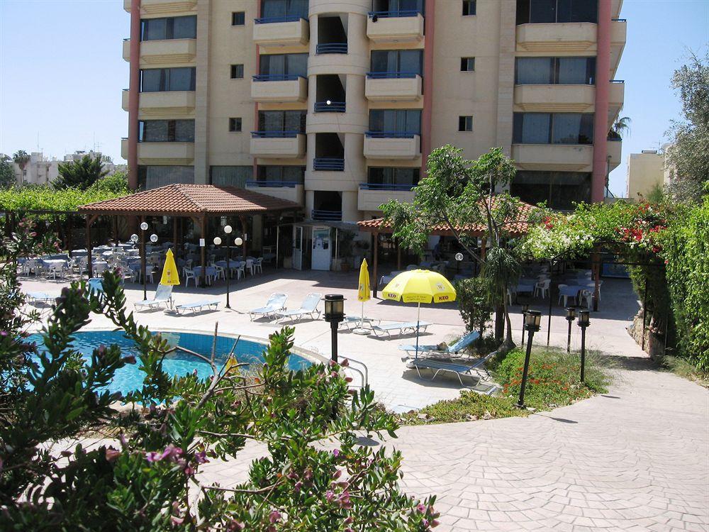 Arsinoe Beach Hotel Limasol Buitenkant foto